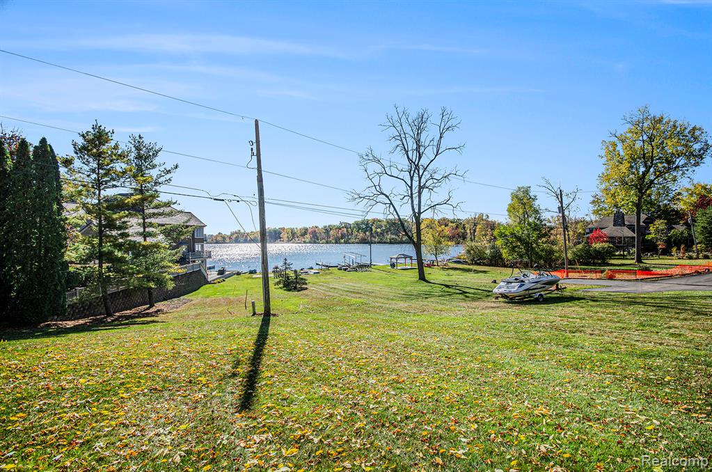 2501 Doleman Drive, West Bloomfield, MI 48324 — Photo 49