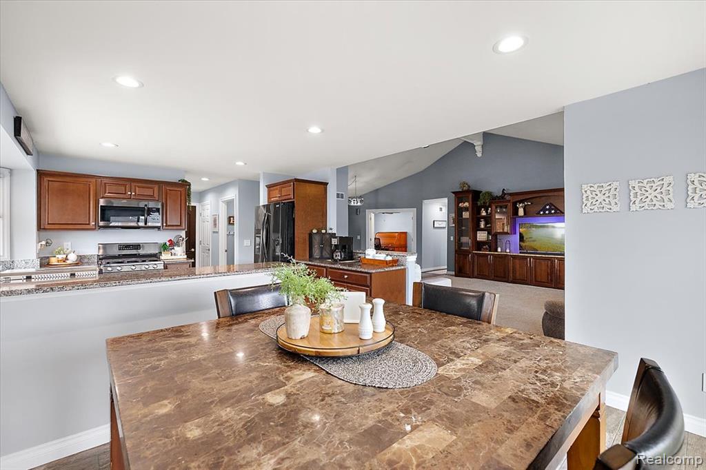 35526 Brooke Circle, New Baltimore, MI 48047 — Photo 10
