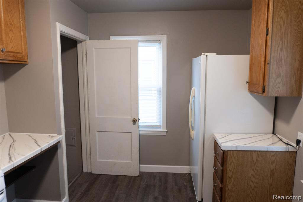 727 Waldman Avenue, Flint, MI 48507 — Photo 11