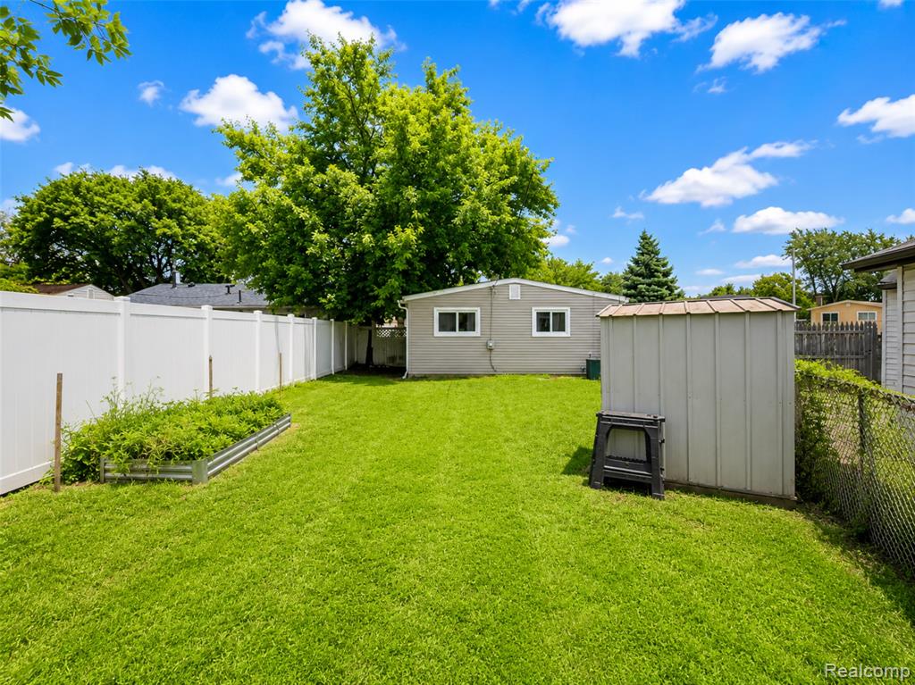 1366 Windham Street, Westland, MI 48186 — Photo 26