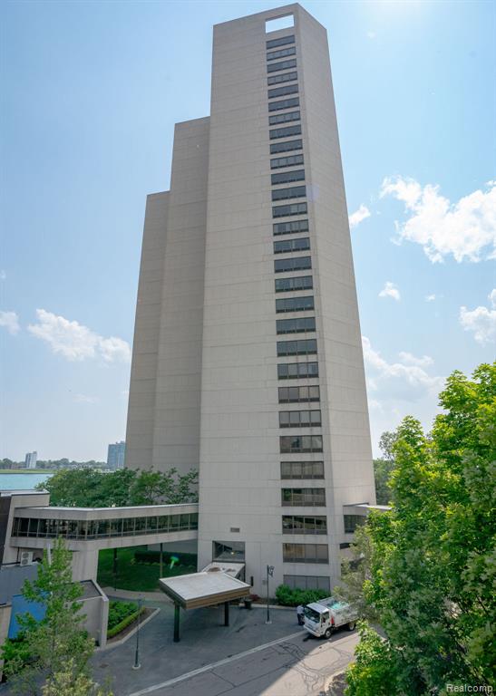1001 Jefferson Avenue W, 300-14J, Detroit, MI 48226 — front exterior