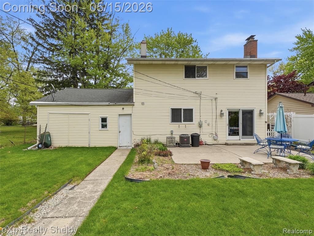 40753 Irval Drive, Sterling Heights, MI 48313 — Photo 30