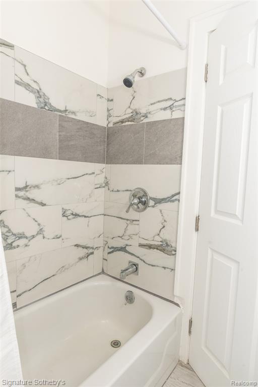 11104 Cloverlawn Street, Detroit, MI 48204 — Photo 6