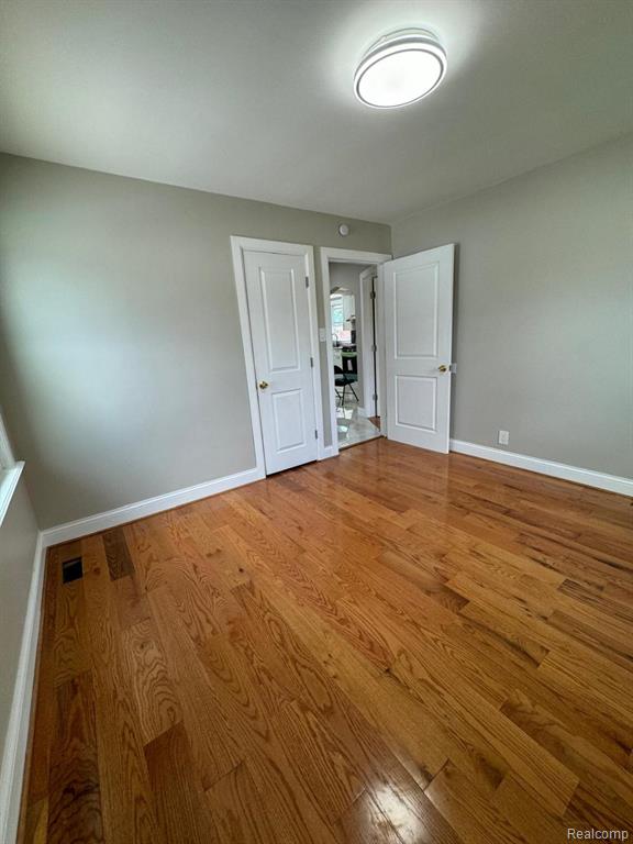 7129 Berwyn Street, Dearborn Heights, MI 48127 — Photo 12