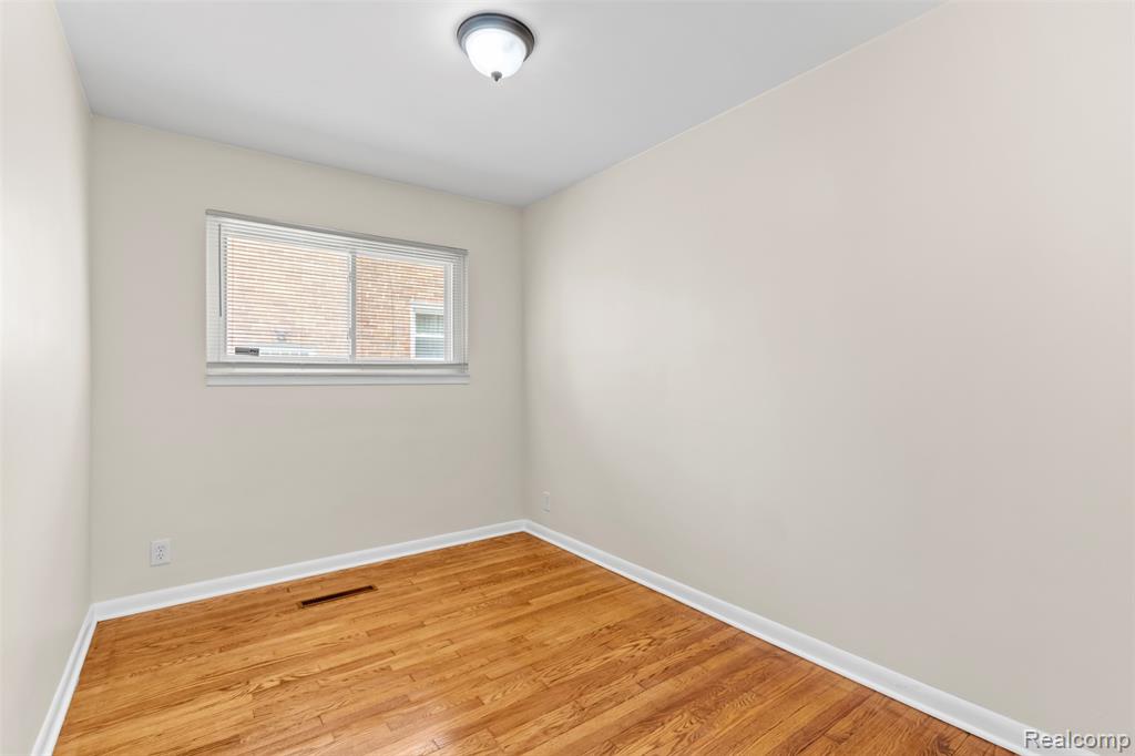 7235 Stout Street, Detroit, MI 48228 — Photo 15