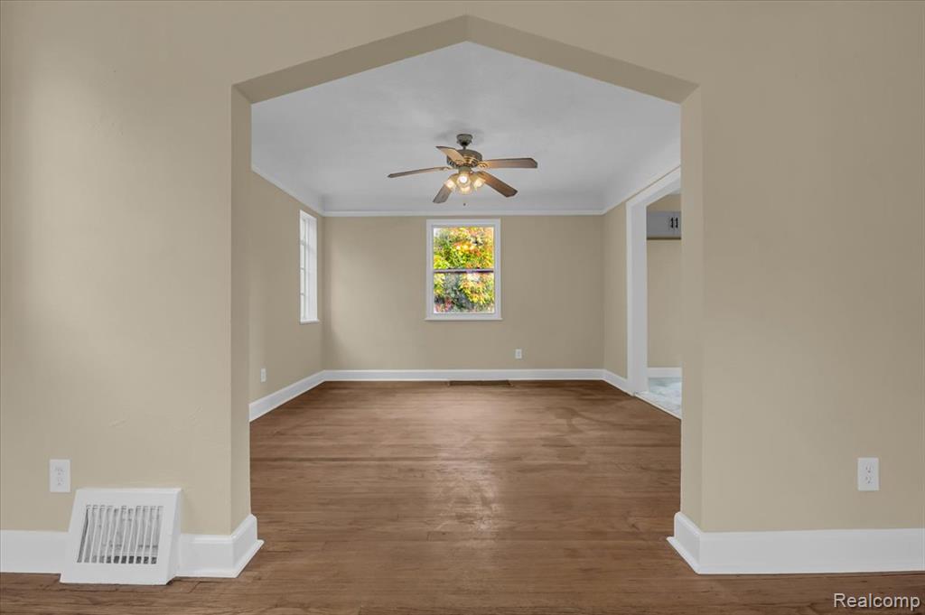 16862 Sorrento Street, Detroit, MI 48235 — Photo 8