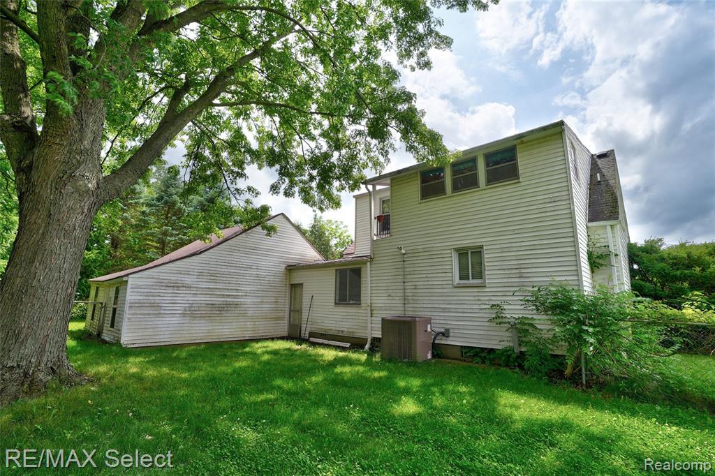 7173 Porter Road, Grand Blanc, MI 48439 — Photo 4