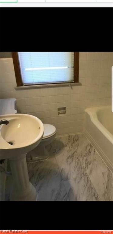 7343 GRANDMONT Avenue, Detroit, MI 48228 — Photo 7