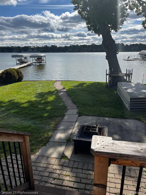4997 Grand Court, West Bloomfield, MI 48324 — Photo 13