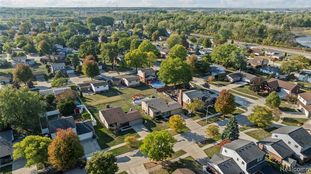 21230 Mayfair Street, Woodhaven, MI 48183 — Photo 38