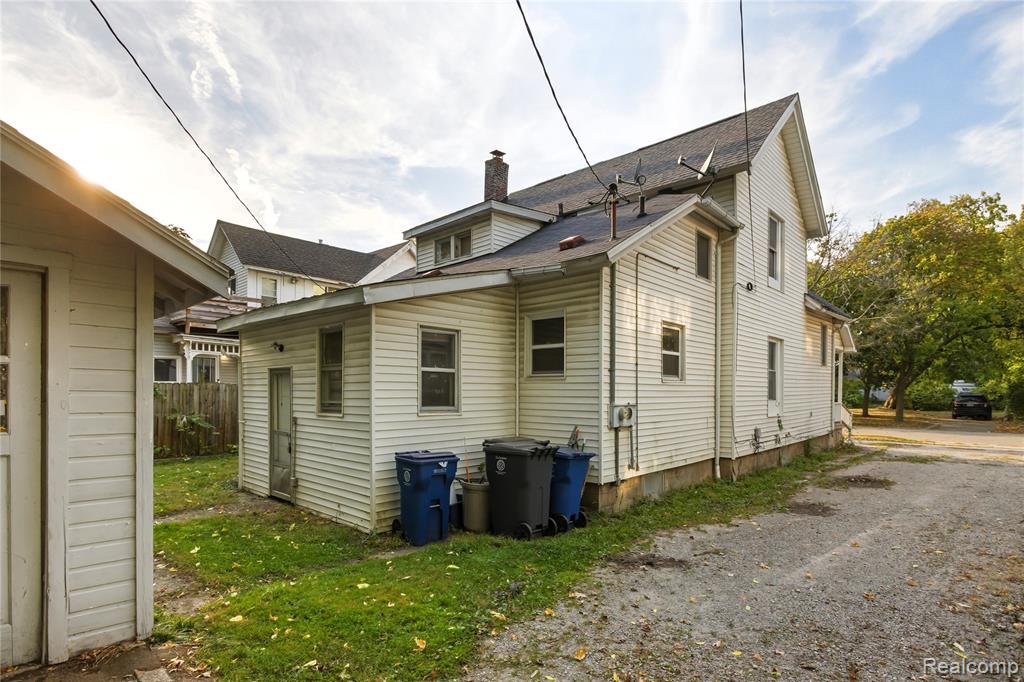 620 E 2ND Street, Flint, MI 48503 — Photo 4
