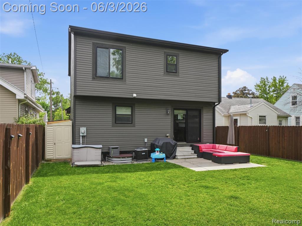70 W Shevlin Avenue, Hazel Park, MI 48030 — Photo 35
