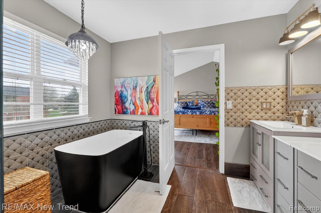 2032 Dover Drive, Wixom, MI 48393 — Photo 31