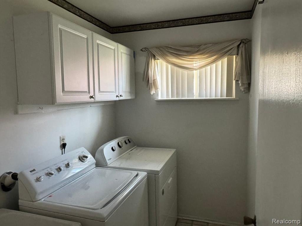 41243 MUELLER Street, Clinton Twp, MI 48038 — Photo 9