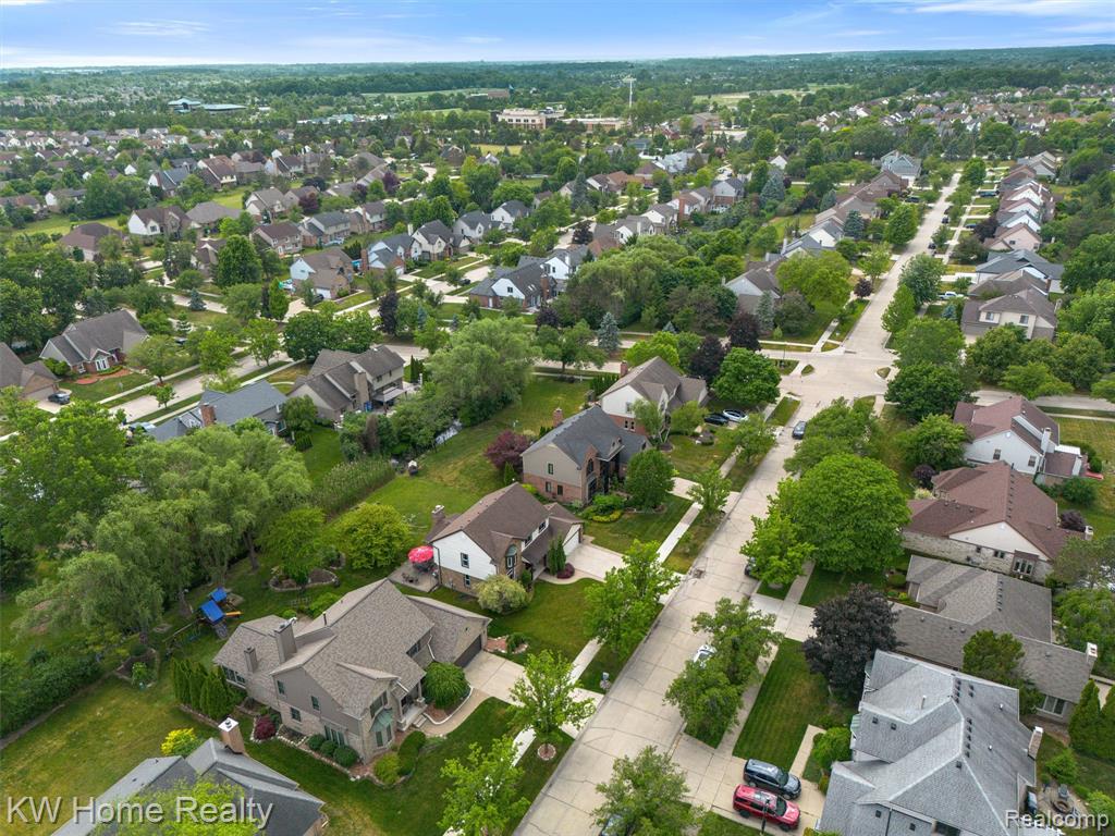 45095 Turnberry Court, Canton, MI 48188 — Photo 42
