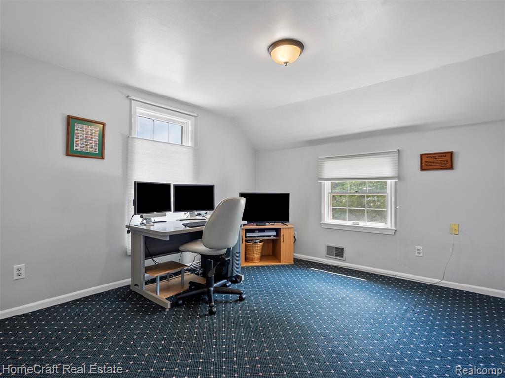 618 GRANT Street, Chelsea, MI 48118 — Photo 33