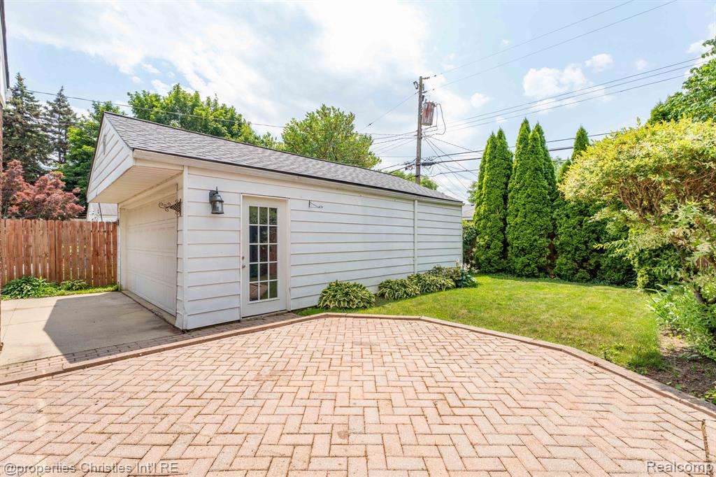708 S Minerva Avenue, Royal Oak, MI 48067 — Photo 66