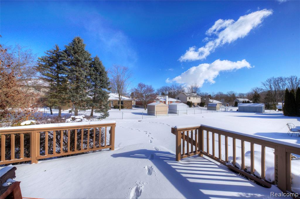 46822 Springhill Drive, Shelby Twp, MI 48317 — Photo 3