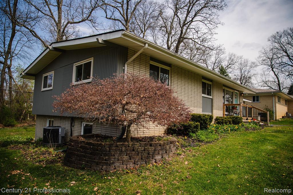 8130 Casa Mia Drive, White Lake, MI — Photo 47
