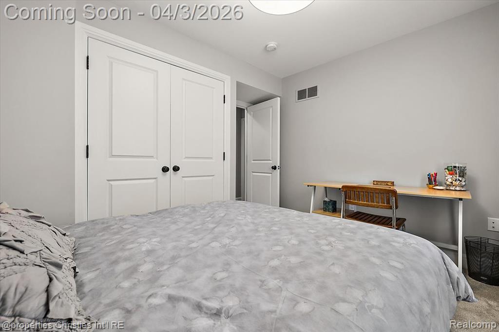 929 N Pleasant Street, Royal Oak, MI 48067 — Photo 26