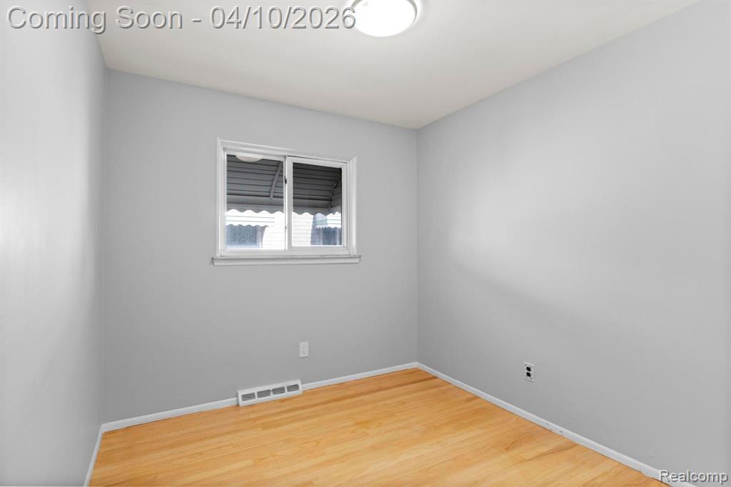 6171 Kingsbury Street, Dearborn Heights, MI 48127 — Photo 17