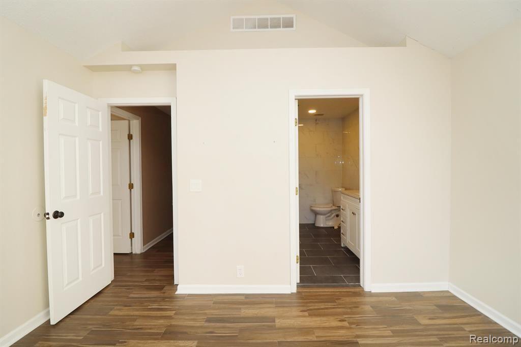 5302 ROYAL VALE Lane, Dearborn, MI 48126 — Photo 36