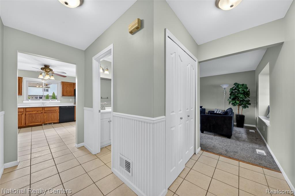41531 Simcoe Drive, Canton, MI 48188 — Photo 6