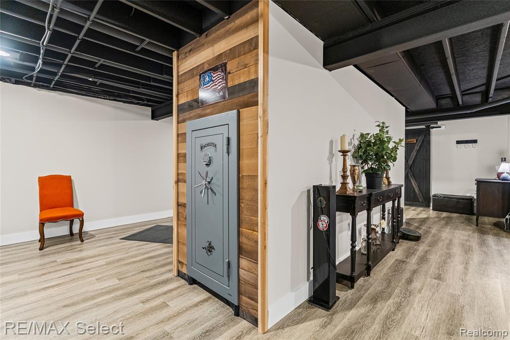 3127 Harbor Pointe Circle, Fenton, MI 48430 — Photo 36