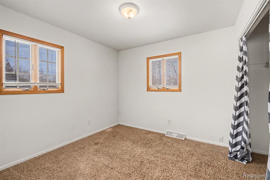4362 Meadowlark Drive, Grand Blanc, MI 48439 — Photo 18