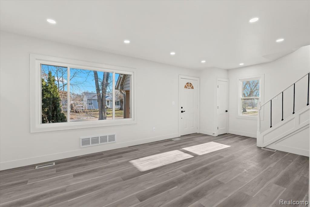26059 Brush Street, Madison Heights, MI 48071 — Photo 8