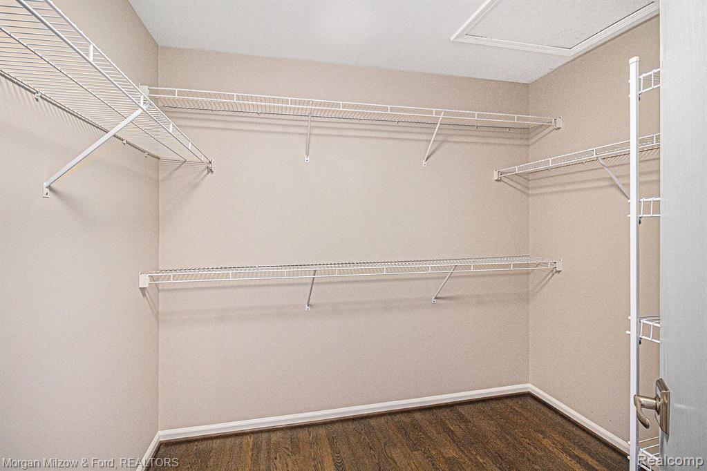6822 Hubbard Circle, Clarkston, MI 48348 — Photo 19