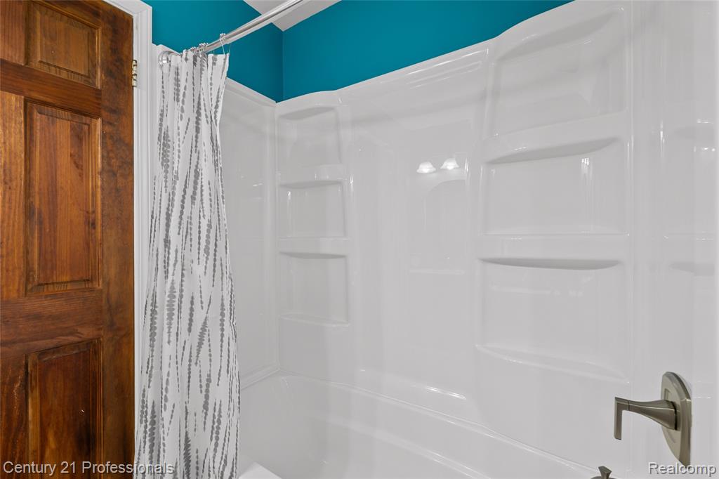 38106 Rockhill Street, Clinton Twp, MI 48036 — Photo 26