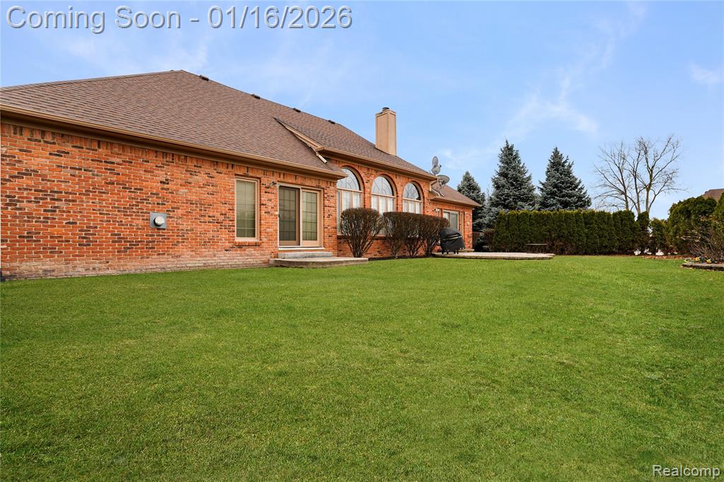 47343 Rail Drive, Shelby Twp, MI 48315 — Photo 45