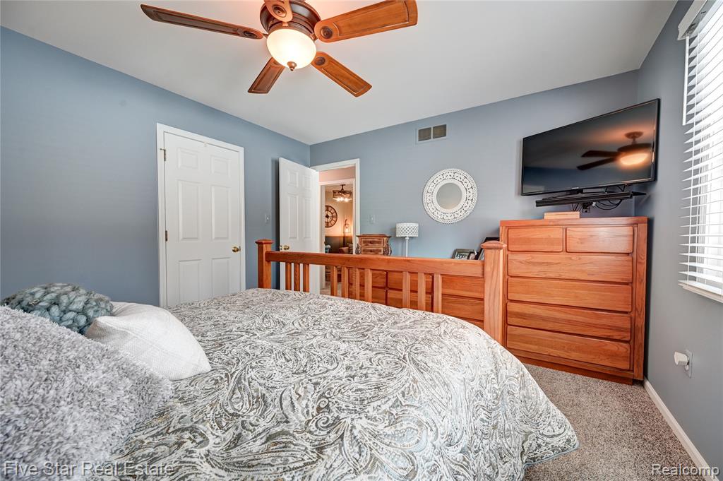 4950 Whitlow Court, Commerce Twp, MI 48382 — Photo 22