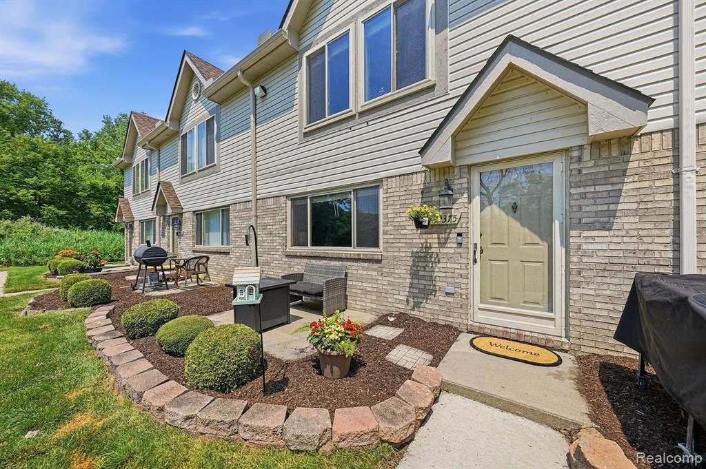 29375 Maurice Court, Chesterfield, MI 48047
