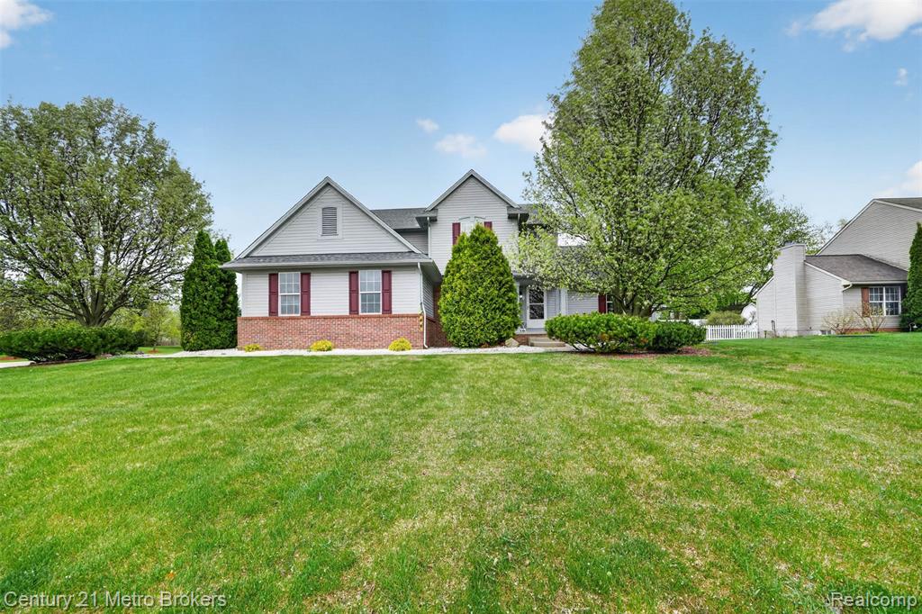 5265 Genesee Oaks Court, Grand Blanc, MI 48439 — Photo 4