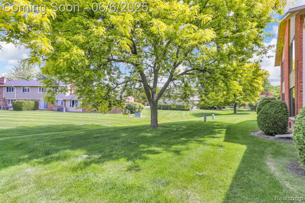 42276 Lochmoor Street, 56, Clinton Twp, MI 48038 — Photo 17