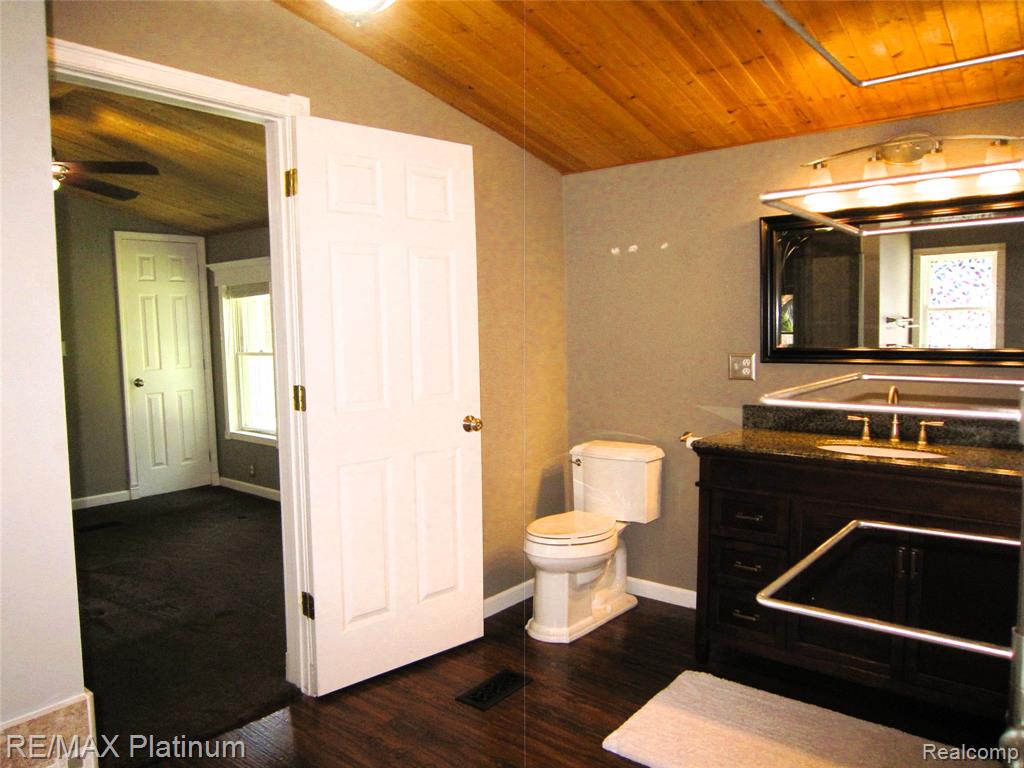 5673 Chippewa Drive, Howell, MI 48843 — Photo 31