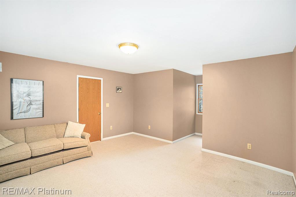 6489 CEDAR LAKE ROAD, Pinckney, MI 48169 — Photo 15