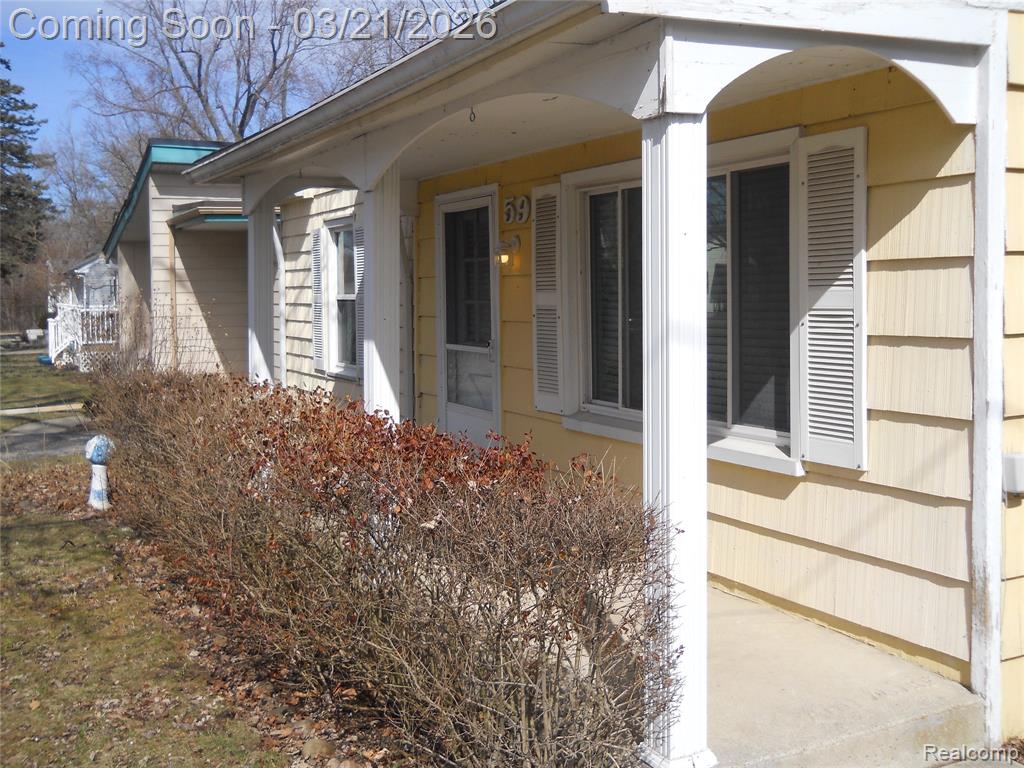 59 Camley Drive, Waterford, MI 48328 — Photo 2