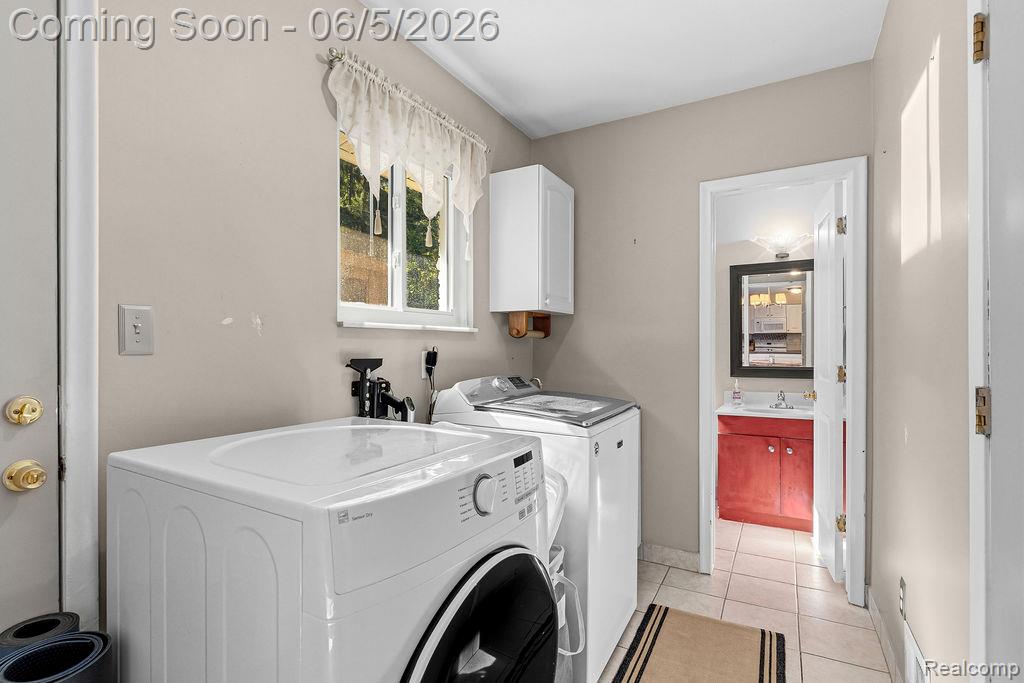 7955 Caberfae Trail, Clawson, MI 48348 — Photo 12