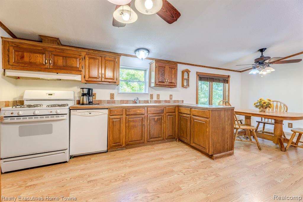 5529 JEDDO Road, MI 48032 — Photo 27