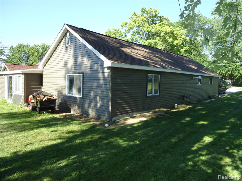 370 Adams Road, Saginaw, MI 48609 — Photo 17