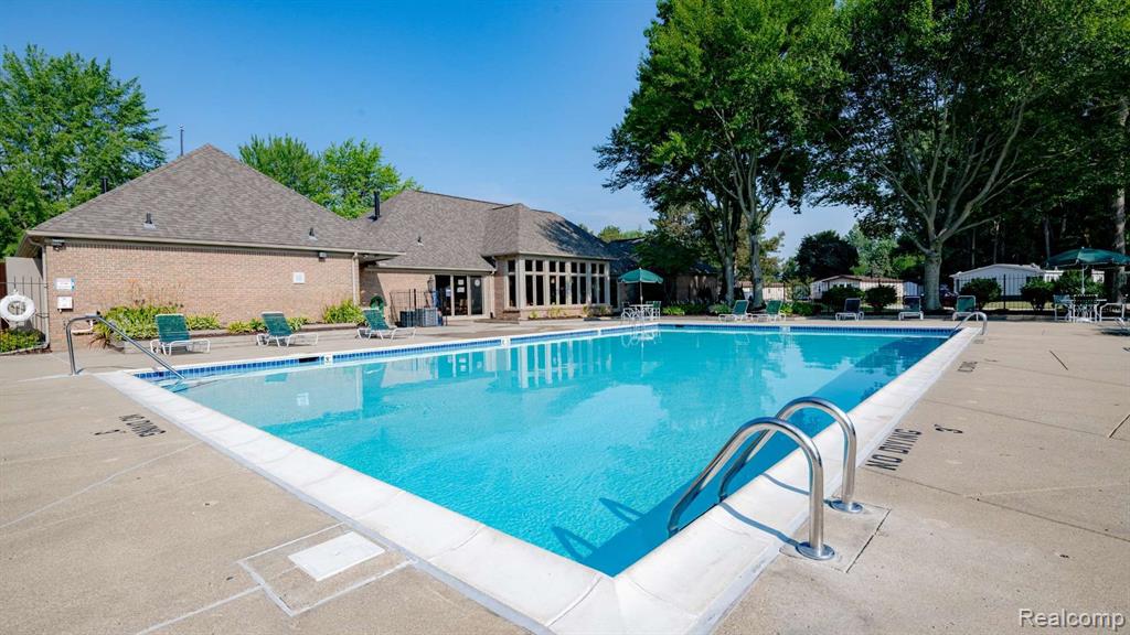 50104 AMBLESIDE, Shelby Twp, MI 48315 — Photo 19