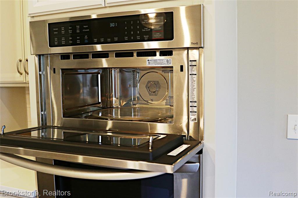 4789 Glenora Drive, Lake Orion, MI, 00000