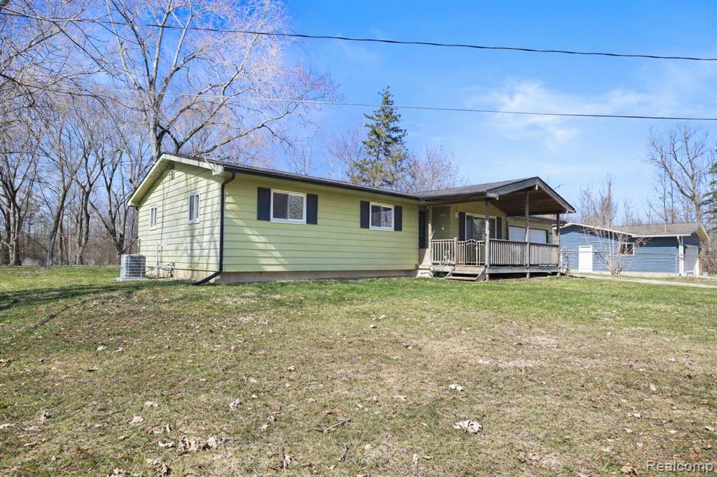 11106 Main Road, Fenton, MI, 48430