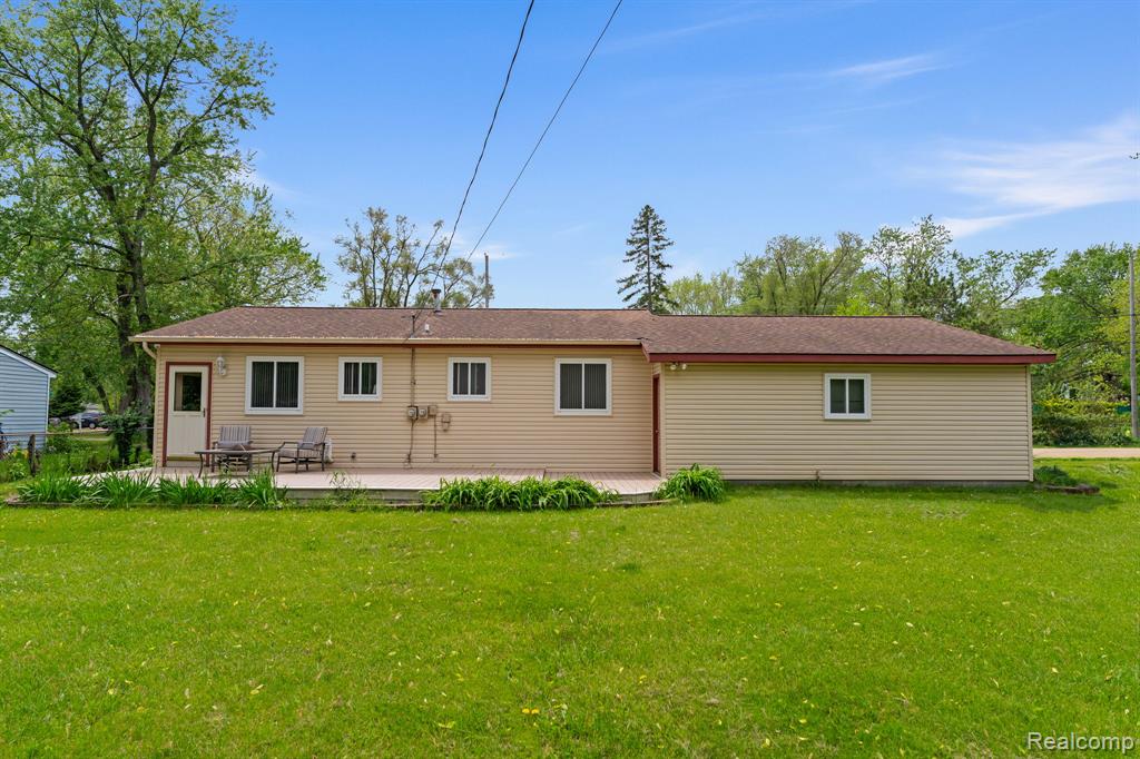 9220 Garden Terrace, Commerce Twp, MI 48382 — Photo 26