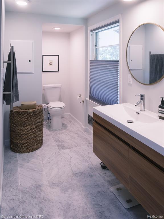 7388 LINDENMERE Drive, Bloomfield Hills, MI 48301 — Photo 20