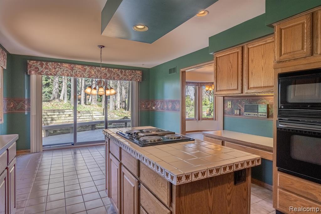 4435 OAK POINTE Drive, Brighton, MI 48116 — Photo 21