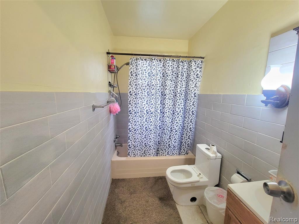 2282 Poland Street, Hamtramck, MI 48212 — Photo 13